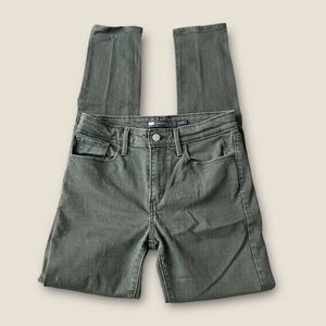 Levi’s 721 Green High Rise Skinny Jeans- Size 4/27